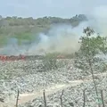 Incêndio em lixão de Senhor do Bonfim encobre cidade com fumaça imagem