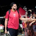Lucas Arcanjo faz novo milagre e comenta possível chance na Seleção imagem