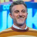 Luciano Huck recebeu mais de R$ 26 milhões de Vorcaro imagem
