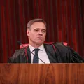 Mendonça vota para manter proibição de posts sobre Flávio e Nossa Senhora Aparecida imagem