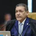 TSE derruba decisão de Nunes Marques e reativa canal Exército do Lula imagem