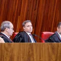 TSE mantém veto a posts que ligam Flávio a Nossa Senhora Aparecida imagem