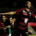 Vitória revive enredo de 2010 com pressão e decisão contra o Vasco na Copa do Brasil imagem