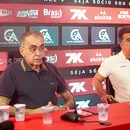 Diretor revela nomes de atacante e zagueiro procurados pelo Vitória