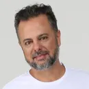 Presidenciável tem propaganda suspensa e fica impedido de obter doação