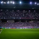 Torcida confunde uniformes e comemora gol do rival por engano