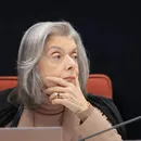 Voto de Cármen Lúcia ganha peso em julgamento sobre Moraes no STF