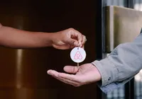 Ameaça da IA: quais profissionais correm risco de demissão do Airbnb?