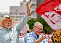 Atlasintel: Lula lidera corrida em última pesquisa antes do 1º turno