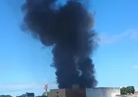 Vídeo: base do Samu pega fogo em Salvador; seis ambulâncias são atingidas