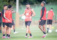 Contratado em 2026, atleta do Vitória completa quatro meses sem jogar
