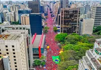 Famosos vão às ruas: saiba quem esteve na Av. Paulista em apoio a Lula