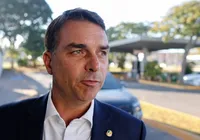 Fim de servidores em possível governo Flávio repercute no Parlamento