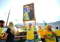 Flávio Bolsonaro diz estar há quase 2 meses sem ver o pai: “Censurado”