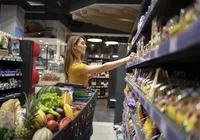 Grande rede de supermercados fecha 27 lojas após 101 anos de história