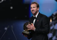 Harry Kane supera concorrência e vence Bola de Ouro pela primeira vez