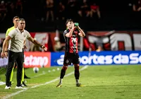 Jair Ventura diz que pilares do Vitória não tiveram reposições "à altura"