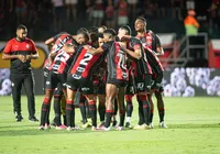 Jogador se machuca no treino e desfalca o Vitória até 2027