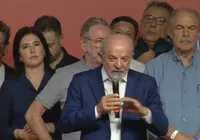 Lula desafia Flávio a decidir de que lado ficará na votação da 6x1