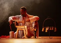 Novo espetáculo estreia na Bahia com teatro, dança e artes visuais