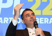 "Tentativa de proteger Moraes", diz Flávio sobre sessão do STF