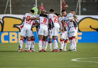 Queria de volta? Ex-Vitória rescinde com clube gigante após 186 jogos