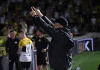 Rival do Vitória na luta contra o Z-4 traz técnico em má fase na Série B
