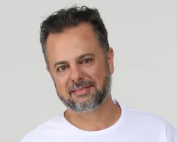 Presidenciável tem propaganda suspensa e fica impedido de obter doação - Imagem