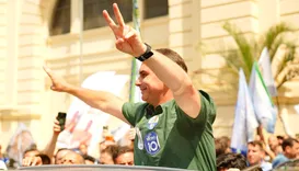 Flávio surpreende e escolhe cidade do interior para fechar campanha