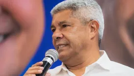 Jerônimo apresenta 13 compromissos para evangélicos em encontro nesta segunda