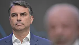 Flávio cancela transmissão enquanto Lula estreia em live com 1,5 milhão de views