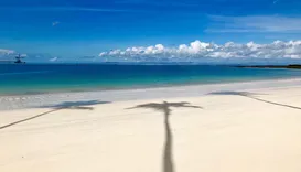 Praia paradisíaca de Salvador vira refúgio para presidentes nas férias