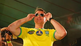 Flávio Bolsonaro acusa PT de fake news após agenda em MG não acontecer