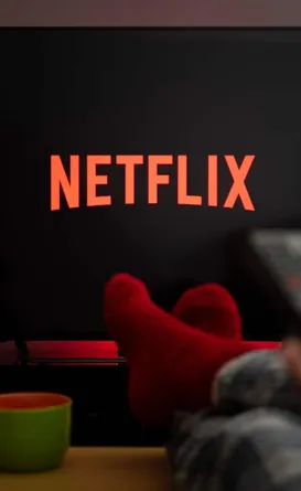 Netflix demite mais de mil funcionários em meio a disputa no streaming