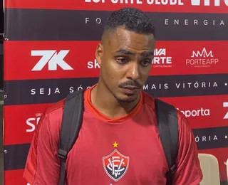 Caíque detona Grêmio após jogo no Barradão: "Me sacanearam"