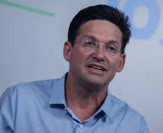 Candidatos do PL-BA custeiam santinhos de Flávio com recursos próprios