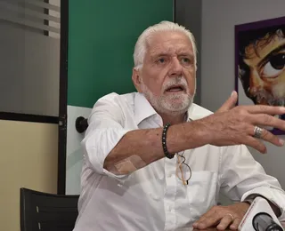 "Comparem o que cada um fez", pede Wagner sobre Lula e Flávio Bolsonaro