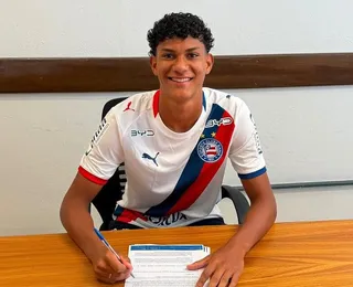 Joias da base do Bahia assinam primeiros contratos profissionais