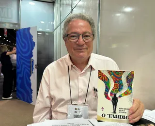 Na Bienal de São Paulo, autor nordestino lança livro sobre o lado ocul
