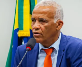 Pastor Sargento Isidório celebra liderança em votos para deputado