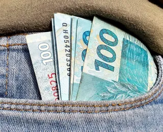 Prefeito de Salvador anuncia antecipação de salários dos servidores para feriadão
