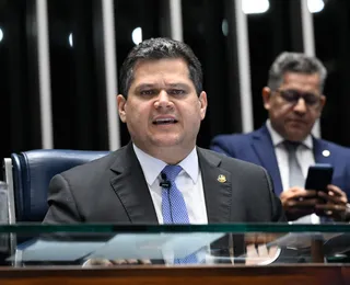 Senado aprova fim da escala 6x1 em dois turnos e PEC vai para promulga