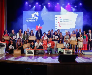 Talentos são reverenciados no palco do Concurso Cultural Jovem Jornalista