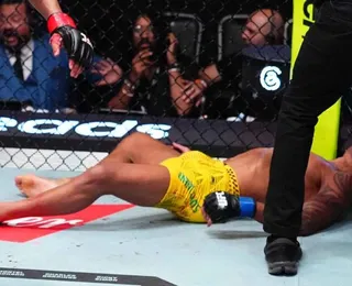 AVC ou infarto? Estrela brasileira do UFC sofre mal súbito em luta