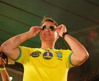 Flávio Bolsonaro acusa PT de fake news após agenda em MG não acontecer