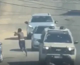 Vídeo: suspeito troca tiros com PM e foge em Buerarema