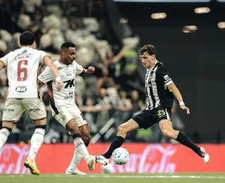 Vitória falha na defesa e perde para o Atlético-MG na Arena MRV