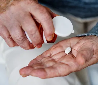 Anvisa recolhe remédios usados nos tratamentos de câncer; veja quais