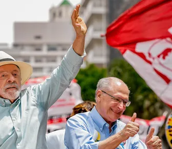 Atlasintel: Lula lidera corrida em última pesquisa antes do 1º turno