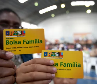Bolsa Família terá reajuste de 15%; veja novo valor do benefício